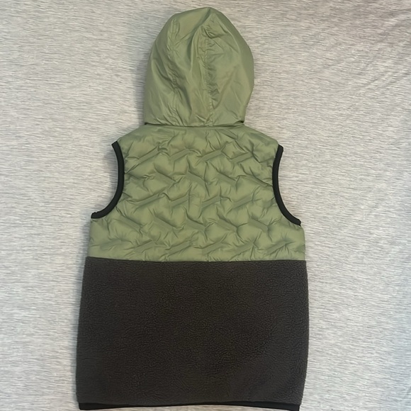 NWT- Kids Old Navy vest - Picture 5 of 5